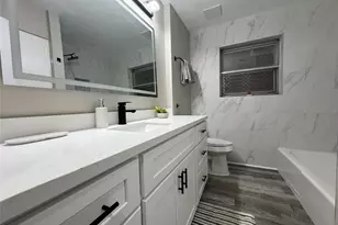 5120 E Bayou Dr, Dickinson, TX 77539 - Photo 29