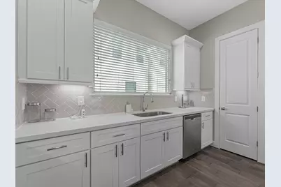 8311 Brecha Lane, Houston, TX 77055 - Photo 7