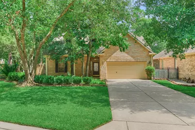 118 Robindale Circle, The Woodlands, TX 77384 - Photo 1