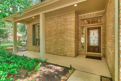 118 Robindale Circle, The Woodlands, TX 77384 - Photo 3