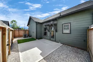 7711 Longmire Rd, Conroe, TX 77304 - Photo 5