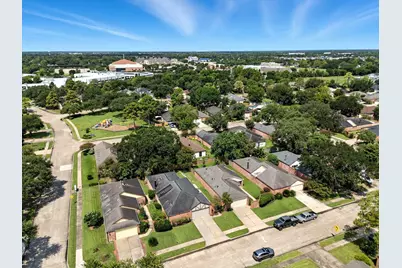 2122 Barronett Bend, Sugar Land, TX 77478 - Photo 45