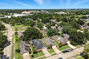 2122 Barronett Bend, Sugar Land, TX 77478 - Photo 45