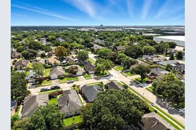 2122 Barronett Bend, Sugar Land, TX 77478 - Photo 47