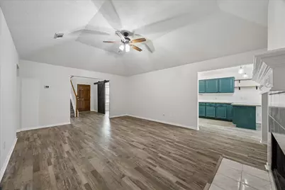 3210 Fox Run Drive, Alvin, TX 77511 - Photo 7