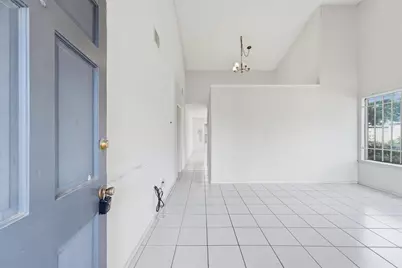 10331 Huntington Place Drive #331, Houston, TX 77099 - Photo 3