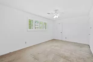7103 Pella Dr, Houston, TX 77036 - Photo 15