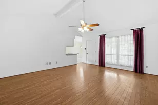 7103 Pella Dr, Houston, TX 77036 - Photo 5