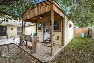 607 Shadowlake Cir, Sealy, TX 77474 - Photo 17