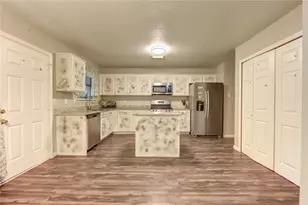 7302 Greenwood Point Dr, Cypress, TX 77433 - Photo 11