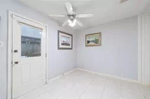 12414 Windy Wisp Ln, Houston, TX 77071 - Photo 19