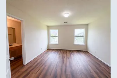 2627 Skyview Trace Court, Houston, TX 77047 - Photo 11