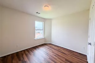 2627 Skyview Trace Ct, Houston, TX 77047 - Photo 9