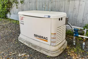 828 W Cottage St, Houston, TX 77009 - Photo 27