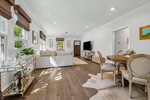 828 W Cottage St, Houston, TX 77009 - Photo 9