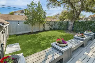 828 W Cottage St, Houston, TX 77009 - Photo 25