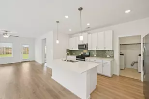 29107 Samuel Gdns Ct, Waller, TX 77484 - Photo 9