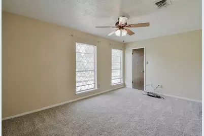 13915 Roundstone Lane, Houston, TX 77015 - Photo 33