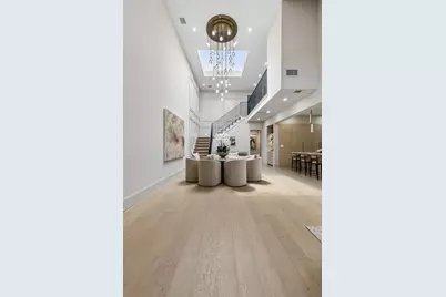 10 S Briar Hollow Lane #15, Houston, TX 77027 - Photo 11