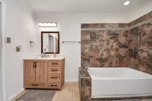 10815 Golden Grain Dr, Houston, TX 77064 - Photo 15