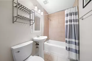 954 W 41st St, Houston, TX 77018 - Photo 17