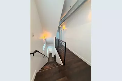 202 N York Street, Houston, TX 77003 - Photo 9