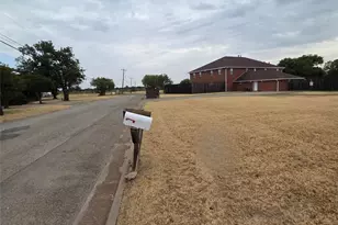 4302 Columbia Rd, Wichita Falls, TX 76310 - Photo 3