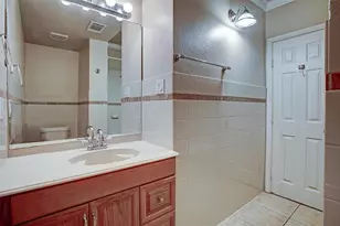 315 W Saulnier St, Houston, TX 77019 - Photo 11