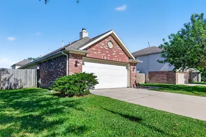 8223 Montego Bay Drive, Baytown, TX 77523 - Photo 33
