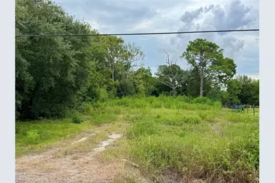 102 S Willow Street, Texas City, TX 77591 - Photo 3