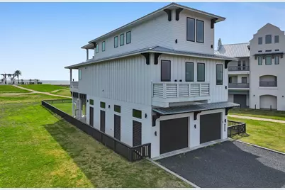 402 Seagrass, Gilchrist, TX 77617 - Photo 7