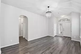 2914 Lawrence Pk Ct, Conroe, TX 77304 - Photo 11