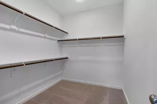 5201 Kenilwood Dr, Houston, TX 77033 - Photo 17