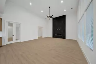 229 Gonsoulin Ln, Pinehurst, TX 77362 - Photo 5