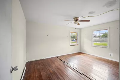 9011 Sandpiper Drive, Houston, TX 77074 - Photo 17