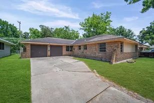 9011 Sandpiper Dr, Houston, TX 77074 - Photo 3