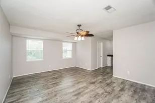 14571 Misty Meadow Ln, Houston, TX 77079 - Photo 15