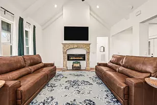 444 Mill Rd, Angleton, TX 77515 - Photo 5