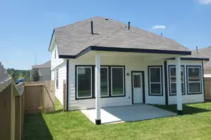 4504 Danielle Gdns Ln, Conroe, TX 77304 - Photo 3