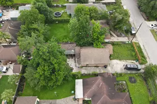 7823 Appleton St, Houston, TX 77022 - Photo 33