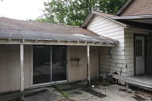 7823 Appleton St, Houston, TX 77022 - Photo 31