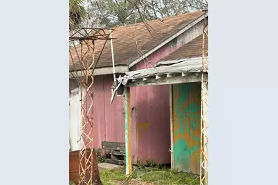 7823 Appleton Street, Houston, TX 77022 - Photo 9