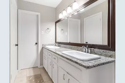 102 Summer Crest Circle, The Woodlands, TX 77381 - Photo 13