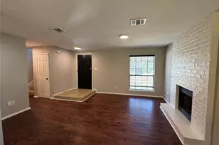 102 Summer Crest Cir, The Woodlands, TX 77381 - Photo 5