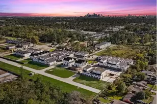 1825 Dolly Wright St, Houston, TX 77088 - Photo 7