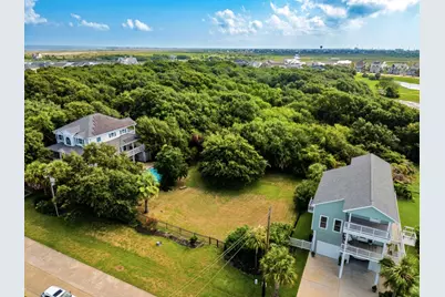 3435 Eckert Drive, Galveston, TX 77554 - Photo 7