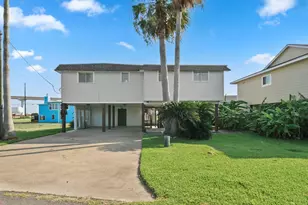 24 Kingfish Ln, Freeport, TX 77541 - Photo 5