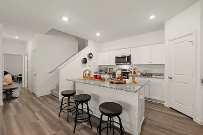 718 Amesbury Road, Conroe, TX 77316 - Photo 11