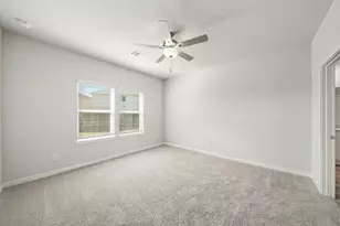 314 Amy St, Angleton, TX 77515 - Photo 17