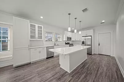 5711 Sherman Street, Houston, TX 77011 - Photo 9